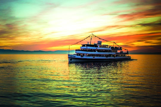 VBL MS Austria bei Nacht